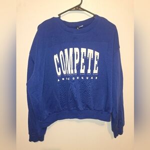 Juniors Blue Sweatshirt XL